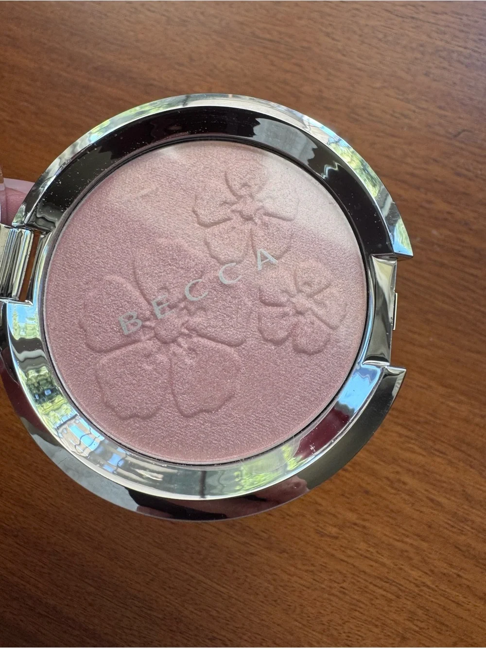 BECCA Shimmering Powder Highlighter in Rose Quartz